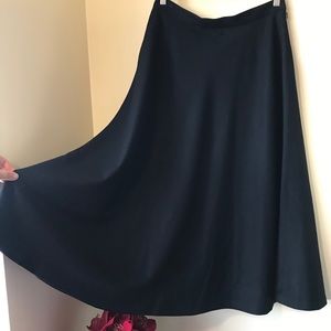 Ralph Lauren Midi Skirt - Size 8 NWT - Timeless Fall Staple!